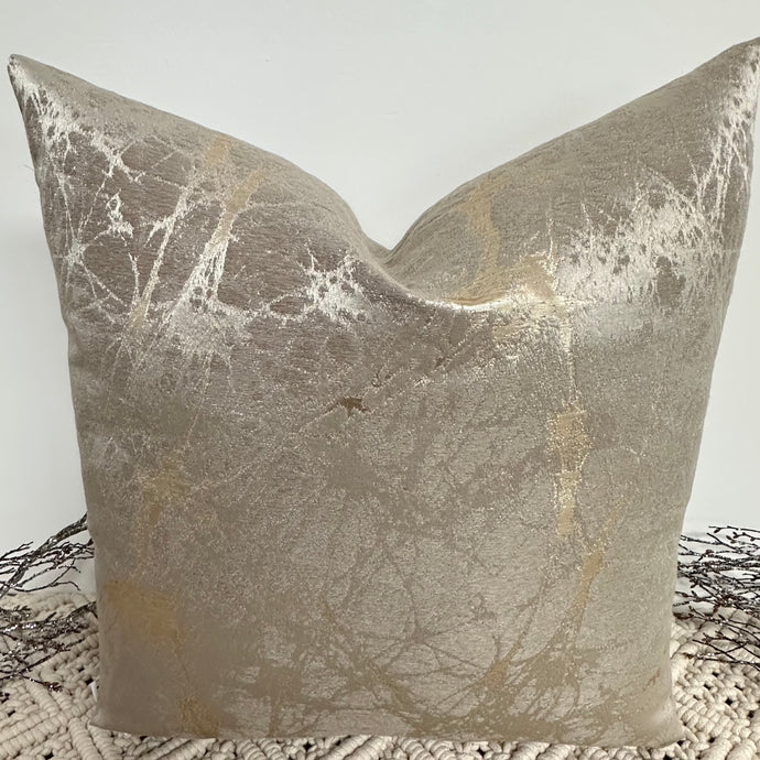 Martex brentwood gold outlet pillows